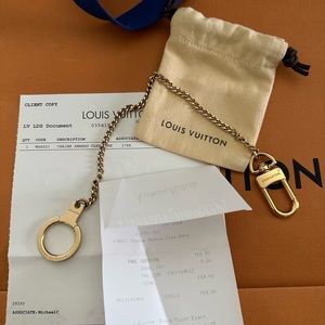 Authentic Louis Vuitton Chain Extender Cles